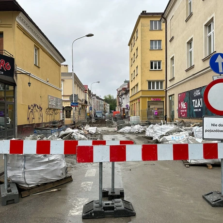 Przebudowa ul. Grunwaldzkiej [kwiecień 2024] - fot 7